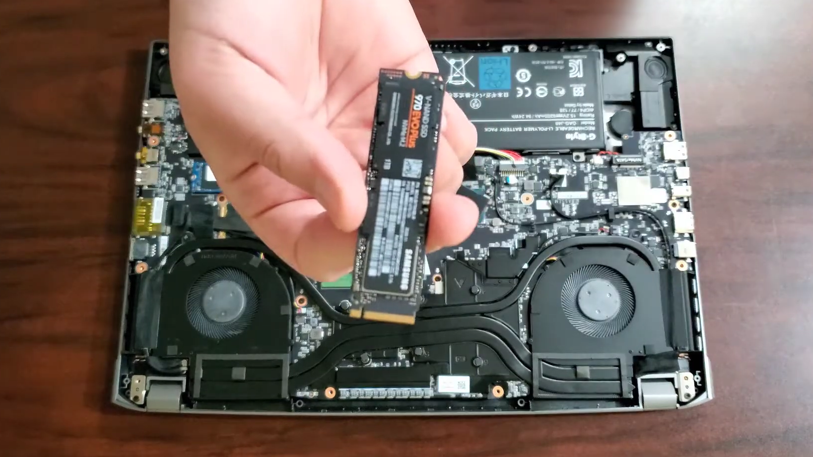 Unbox 1TB Samsung 970 Evo Plus SSD for laptop storage Upgrade